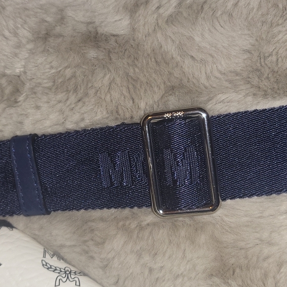 MCM Duffle bag - Picture 13 of 14